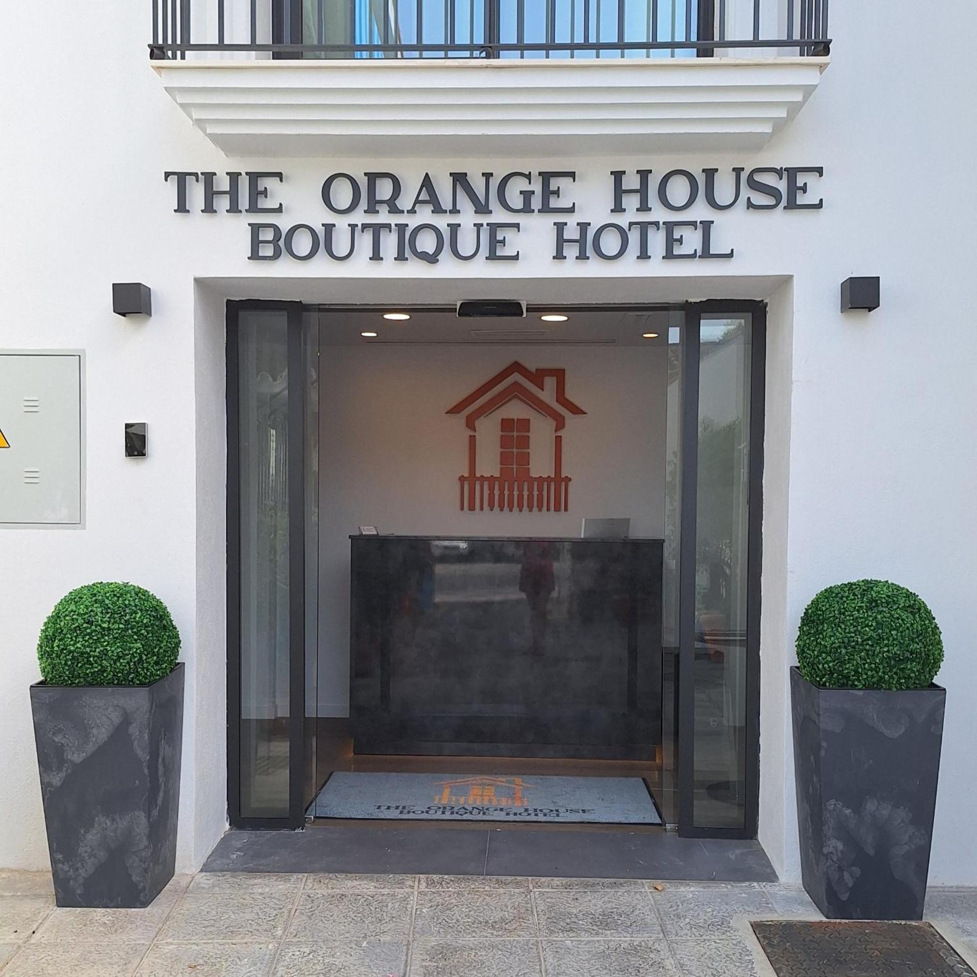 The Orange House Boutique And Upstairs Rooftop Bar Center Of 100m From The Hotel